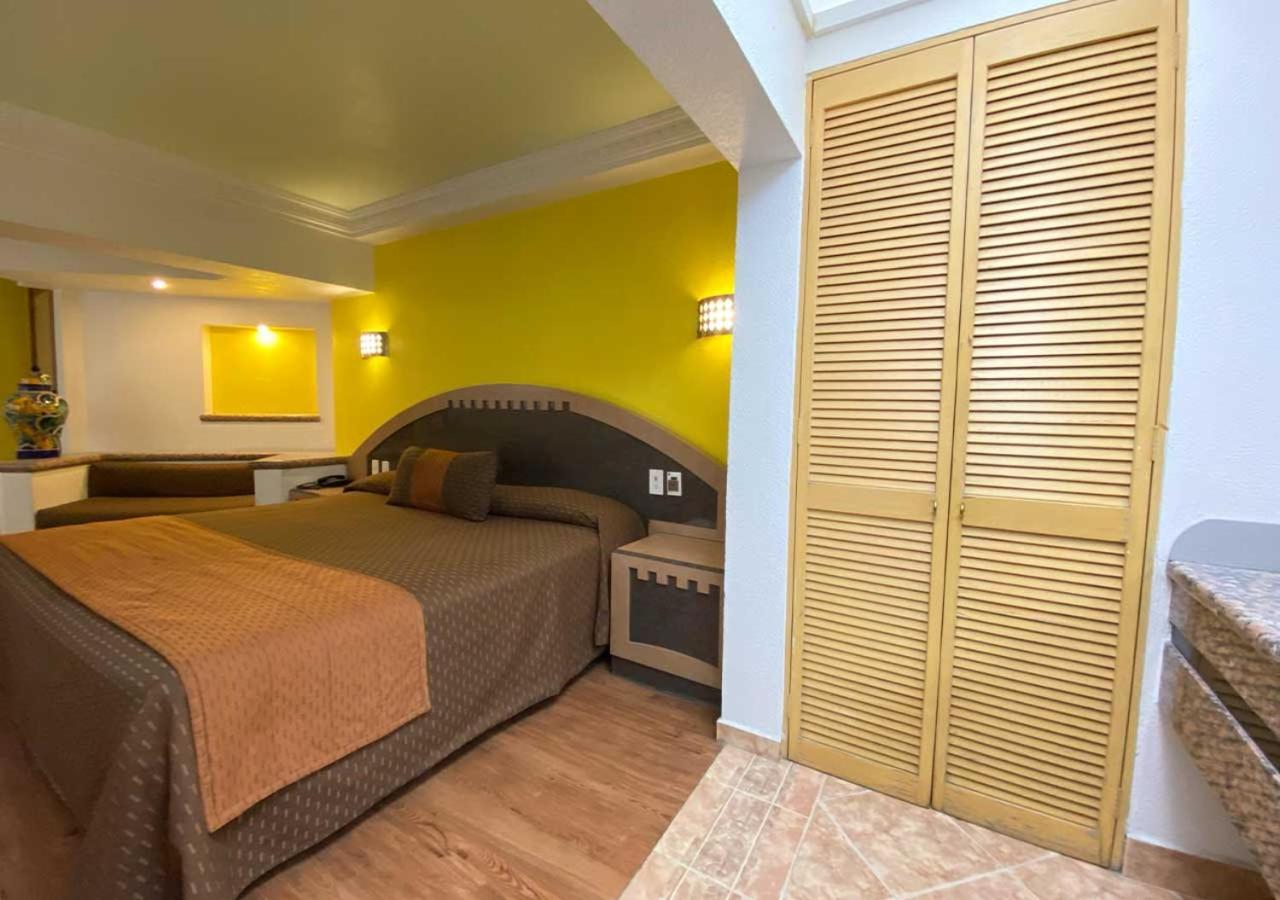 Hotel Villa De Madrid Kota Meksiko Bagian luar foto