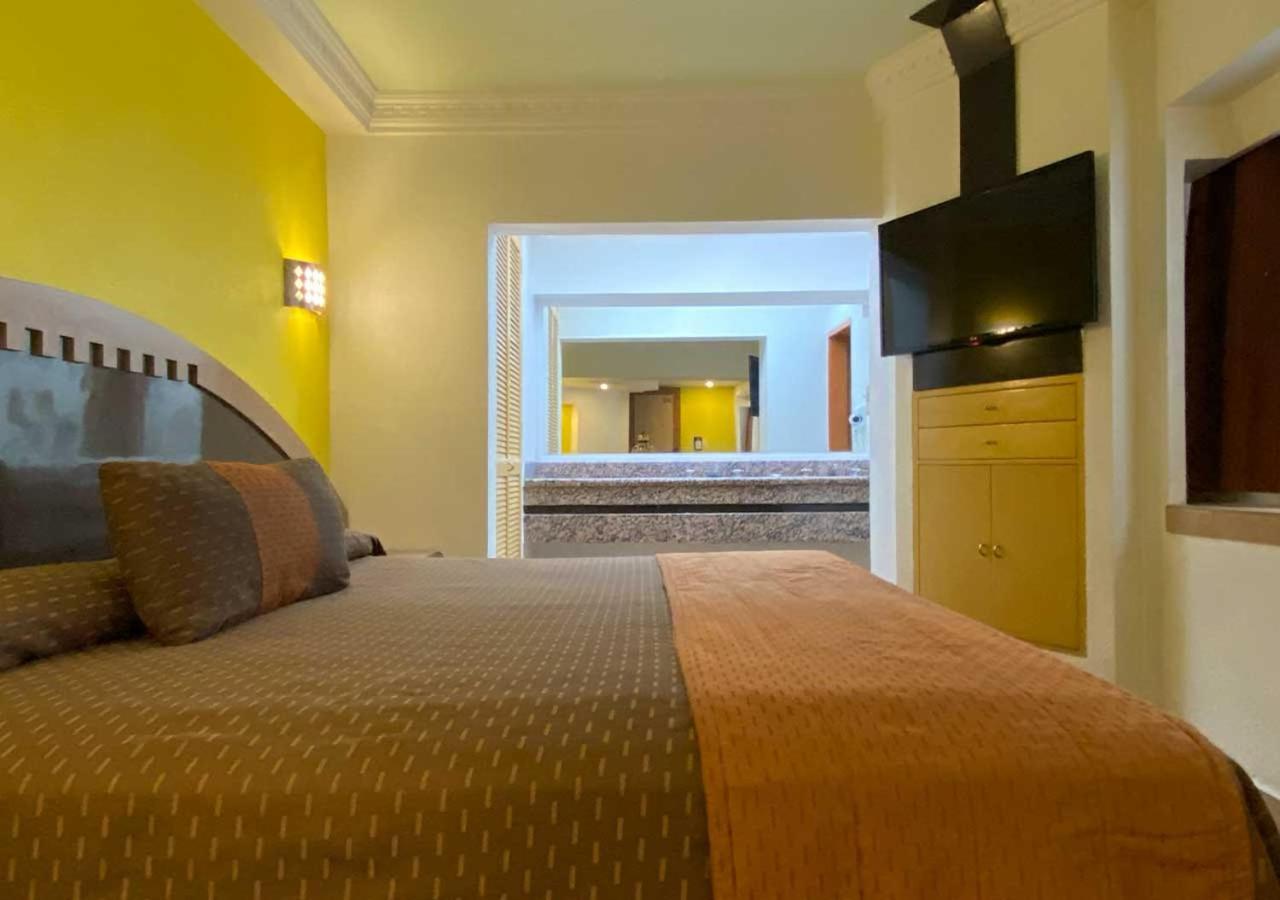 Hotel Villa De Madrid Kota Meksiko Bagian luar foto