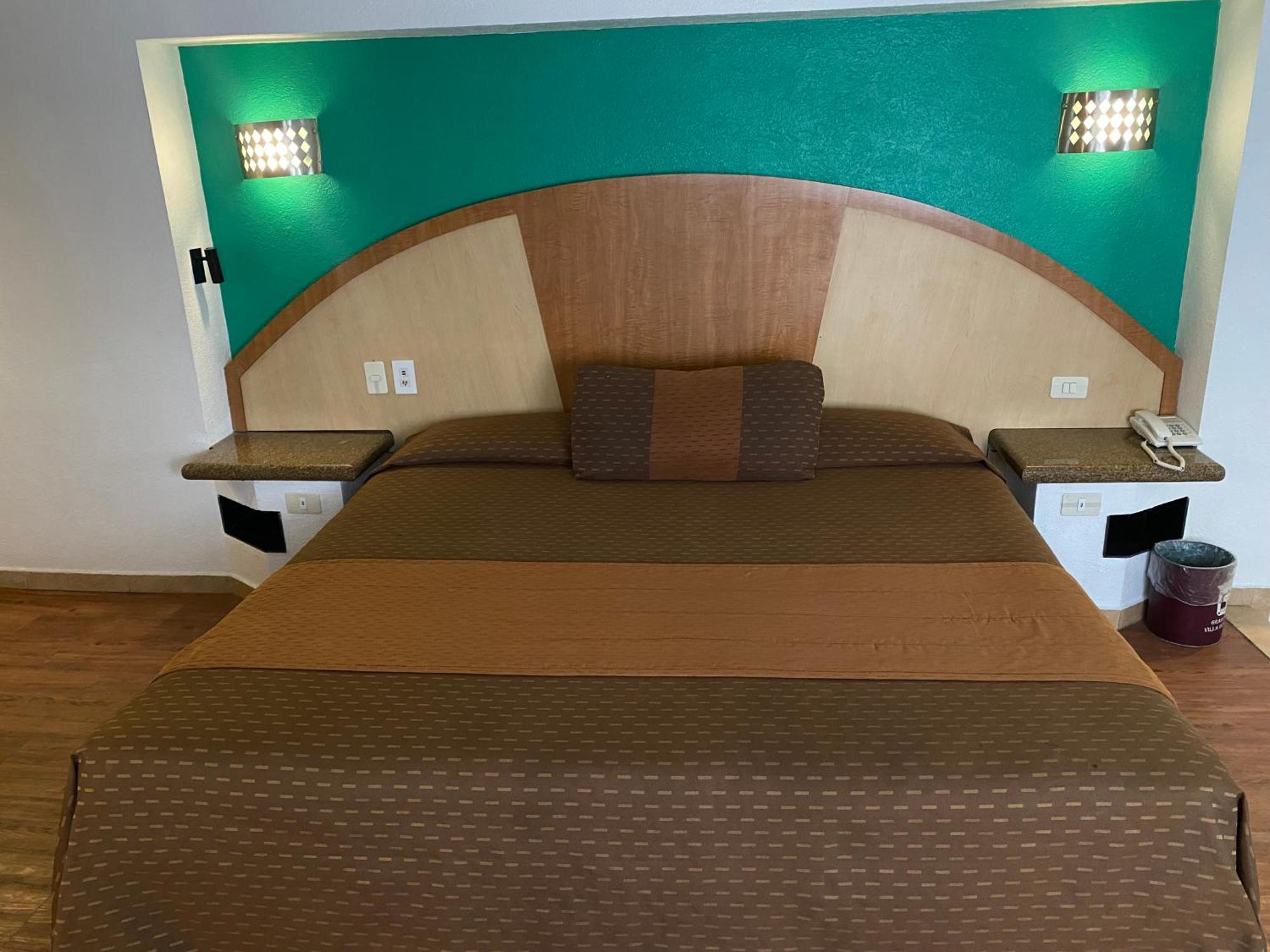 Hotel Villa De Madrid Kota Meksiko Bagian luar foto