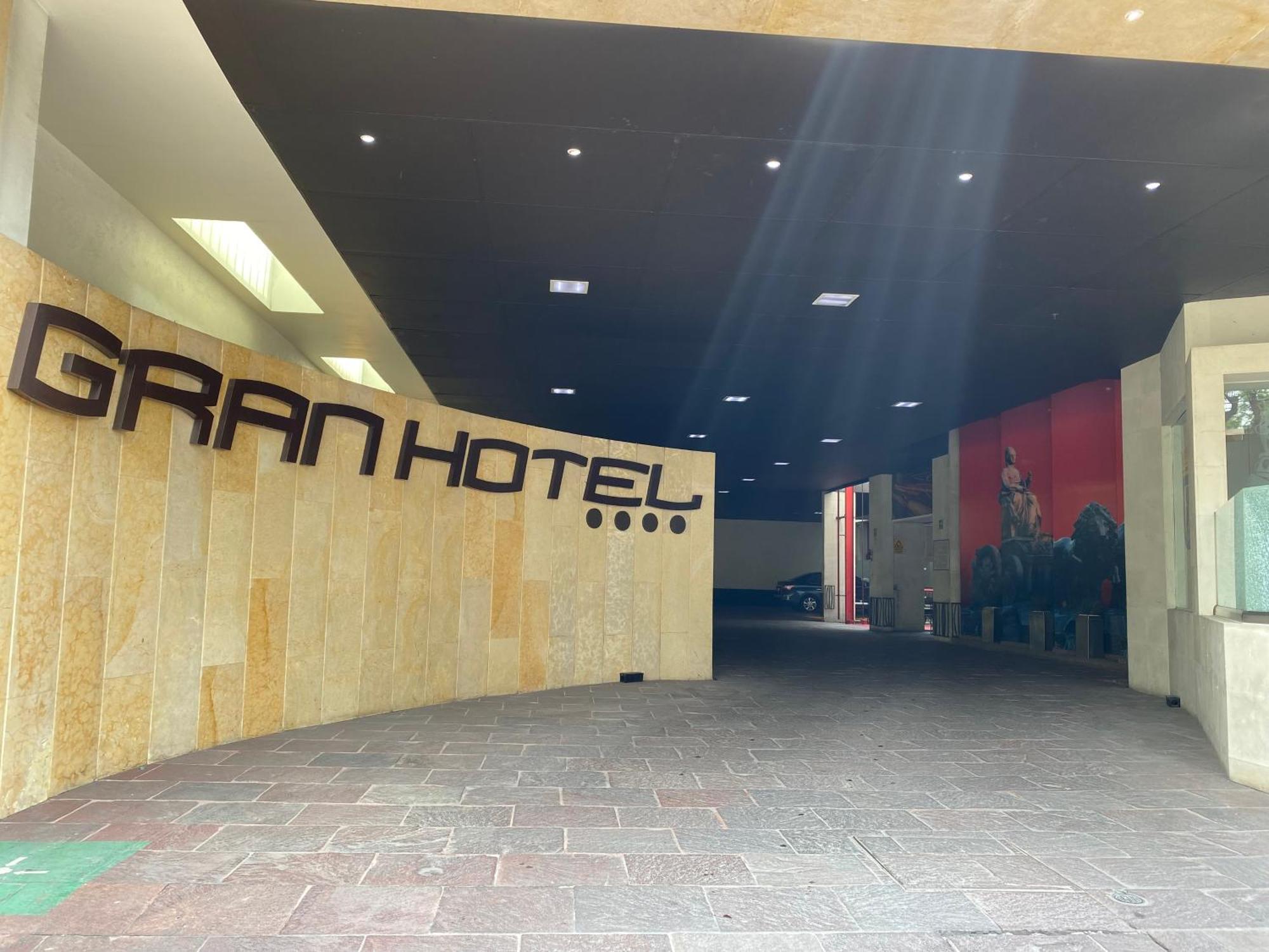 Hotel Villa De Madrid Kota Meksiko Bagian luar foto