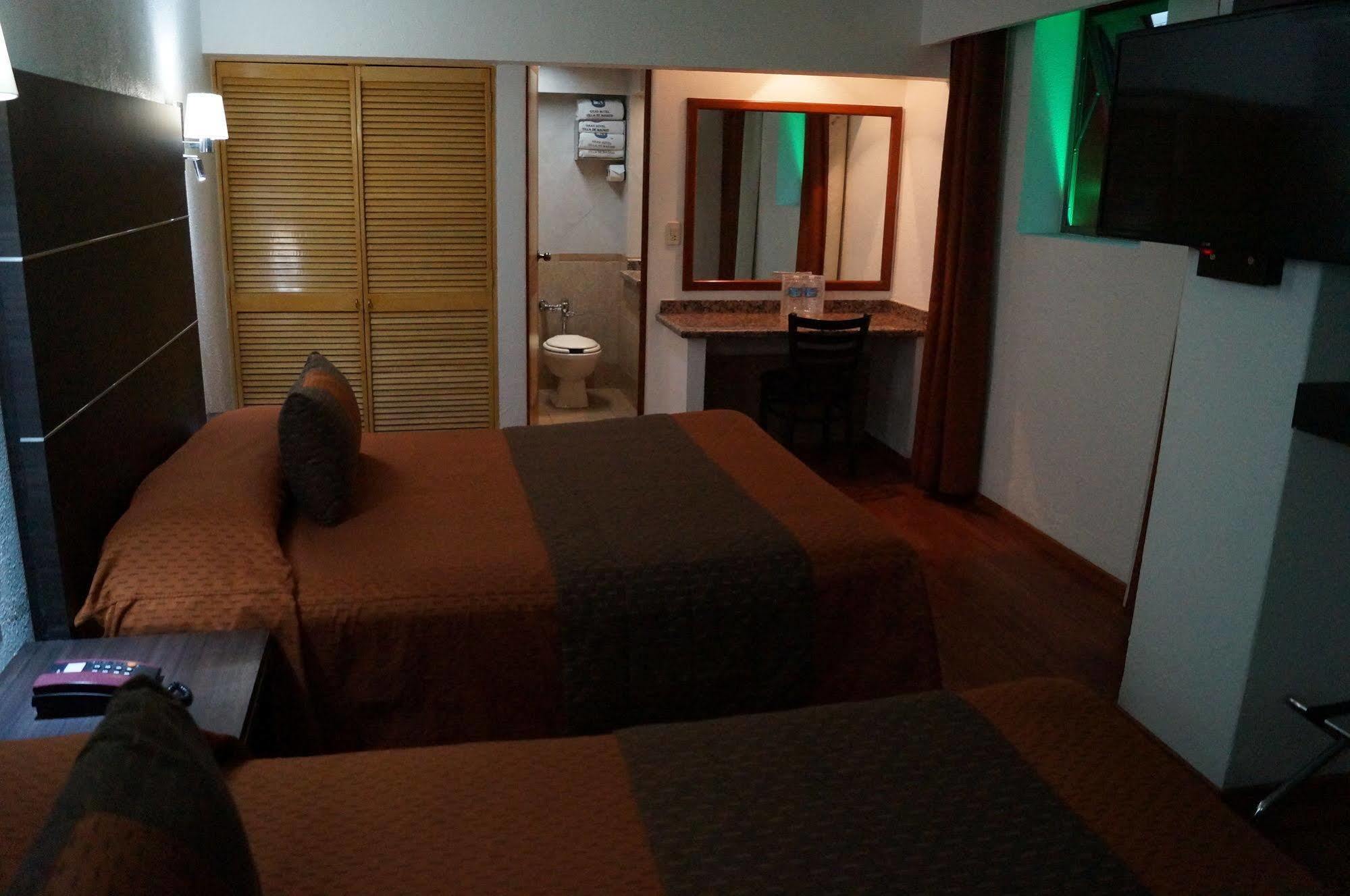 Hotel Villa De Madrid Kota Meksiko Bagian luar foto