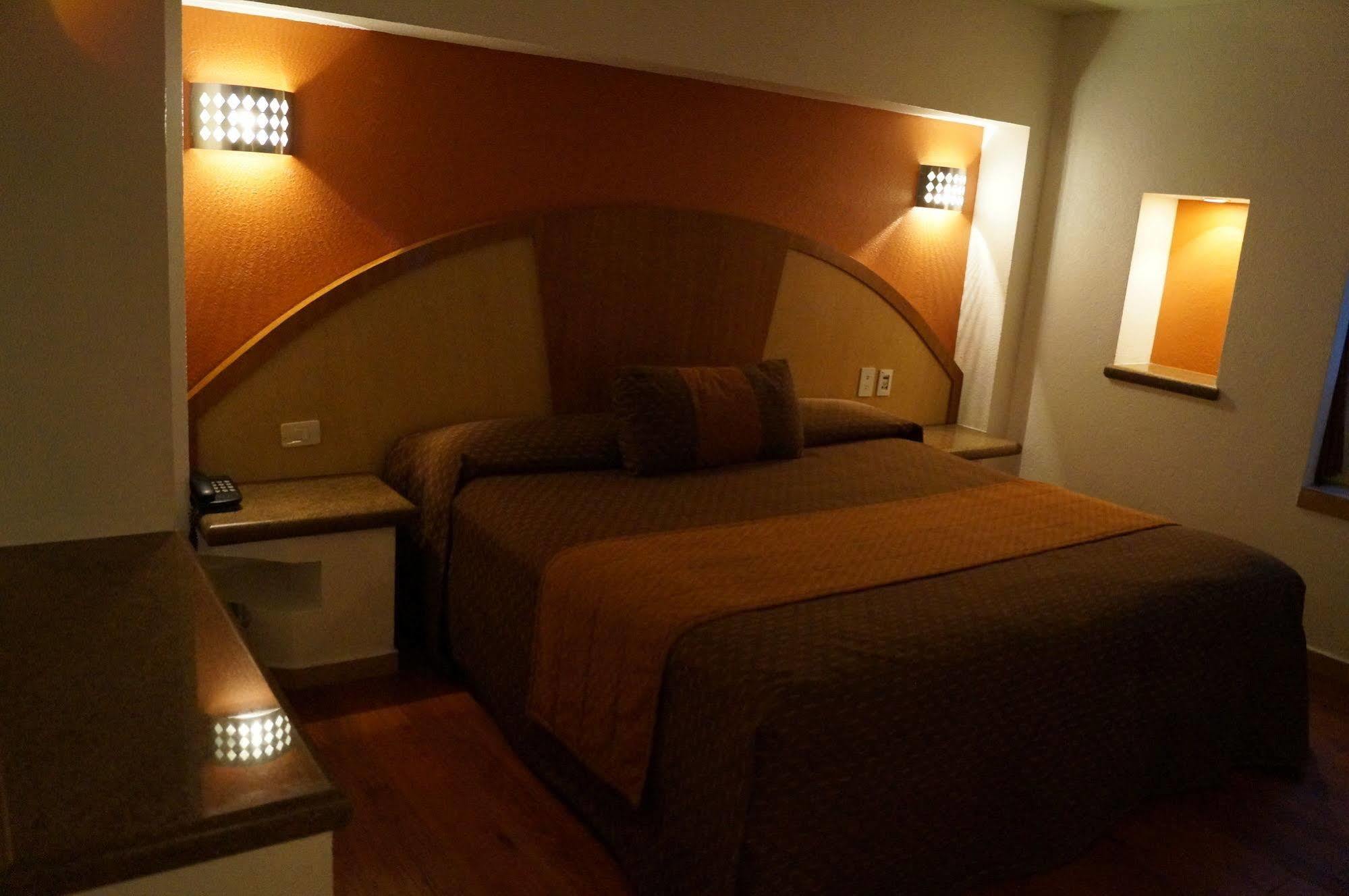 Hotel Villa De Madrid Kota Meksiko Bagian luar foto
