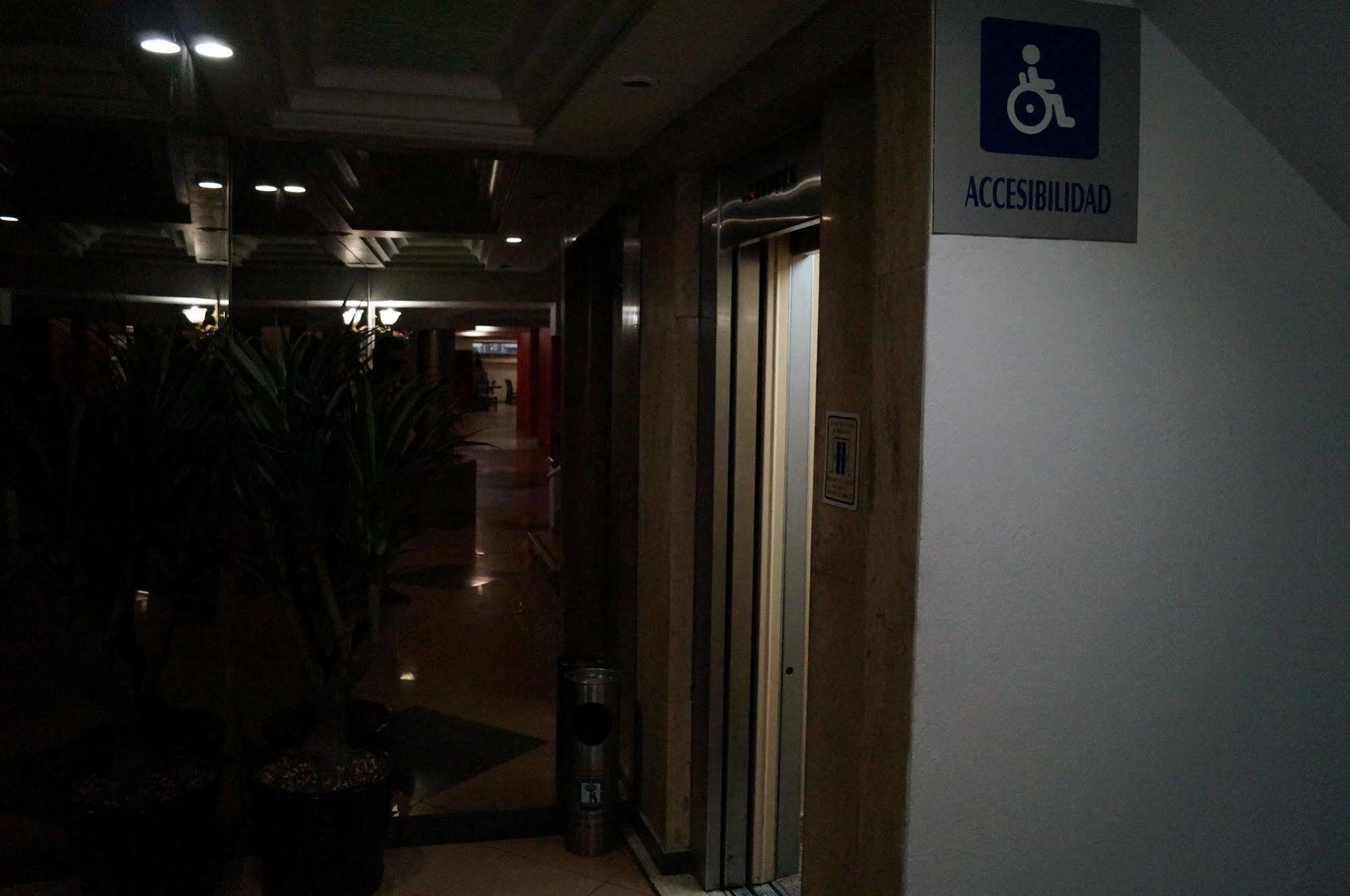 Hotel Villa De Madrid Kota Meksiko Bagian luar foto